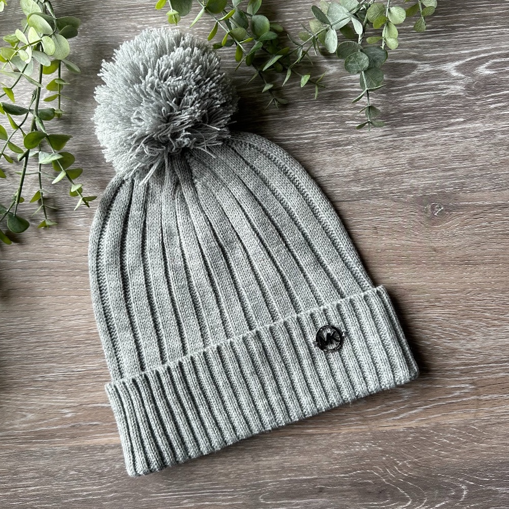 NWOT Michael Kors Ribbed Knit Pom Beanie